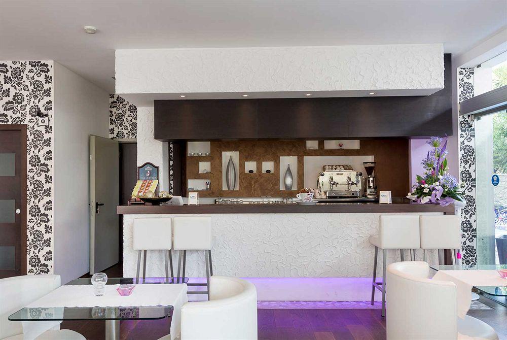 Medi Garden Hotel&Residence Alba Adriatica Buitenkant foto