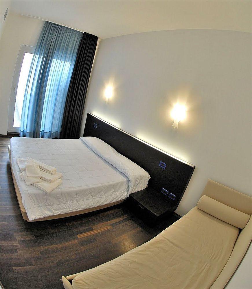 Medi Garden Hotel&Residence Alba Adriatica Buitenkant foto