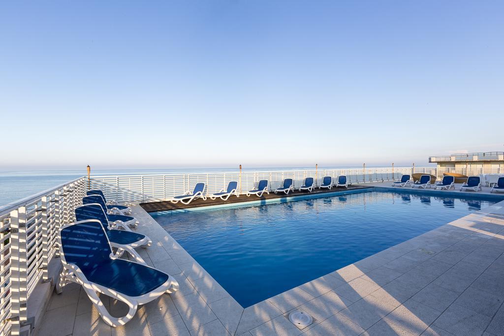 Medi Garden Hotel&Residence Alba Adriatica Buitenkant foto