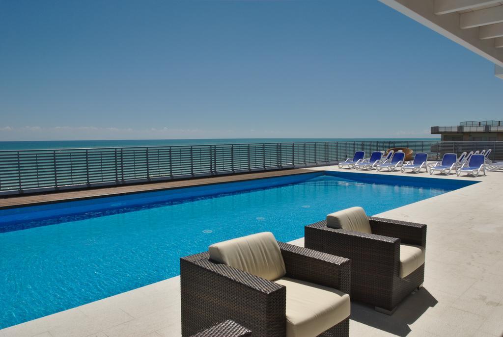 Medi Garden Hotel&Residence Alba Adriatica Buitenkant foto