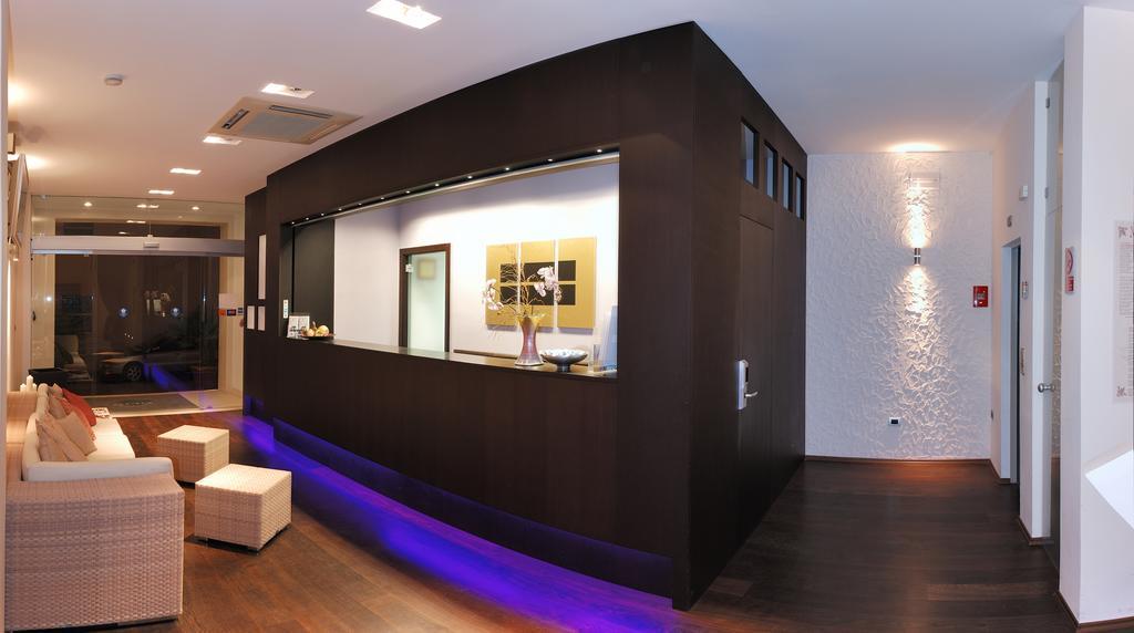 Medi Garden Hotel&Residence Alba Adriatica Buitenkant foto