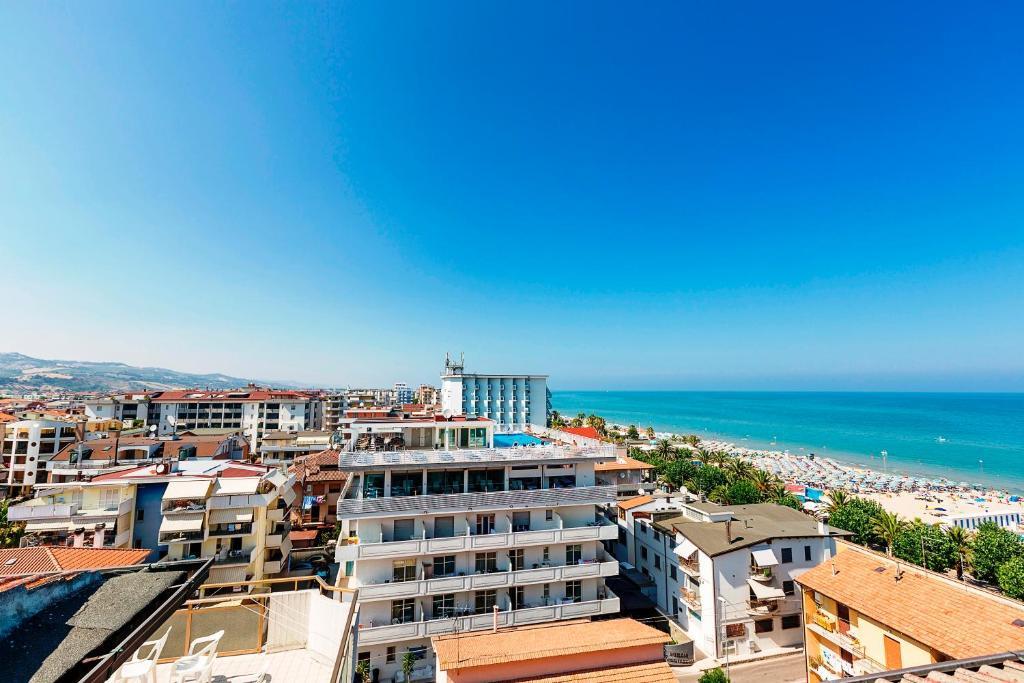 Medi Garden Hotel&Residence Alba Adriatica Buitenkant foto